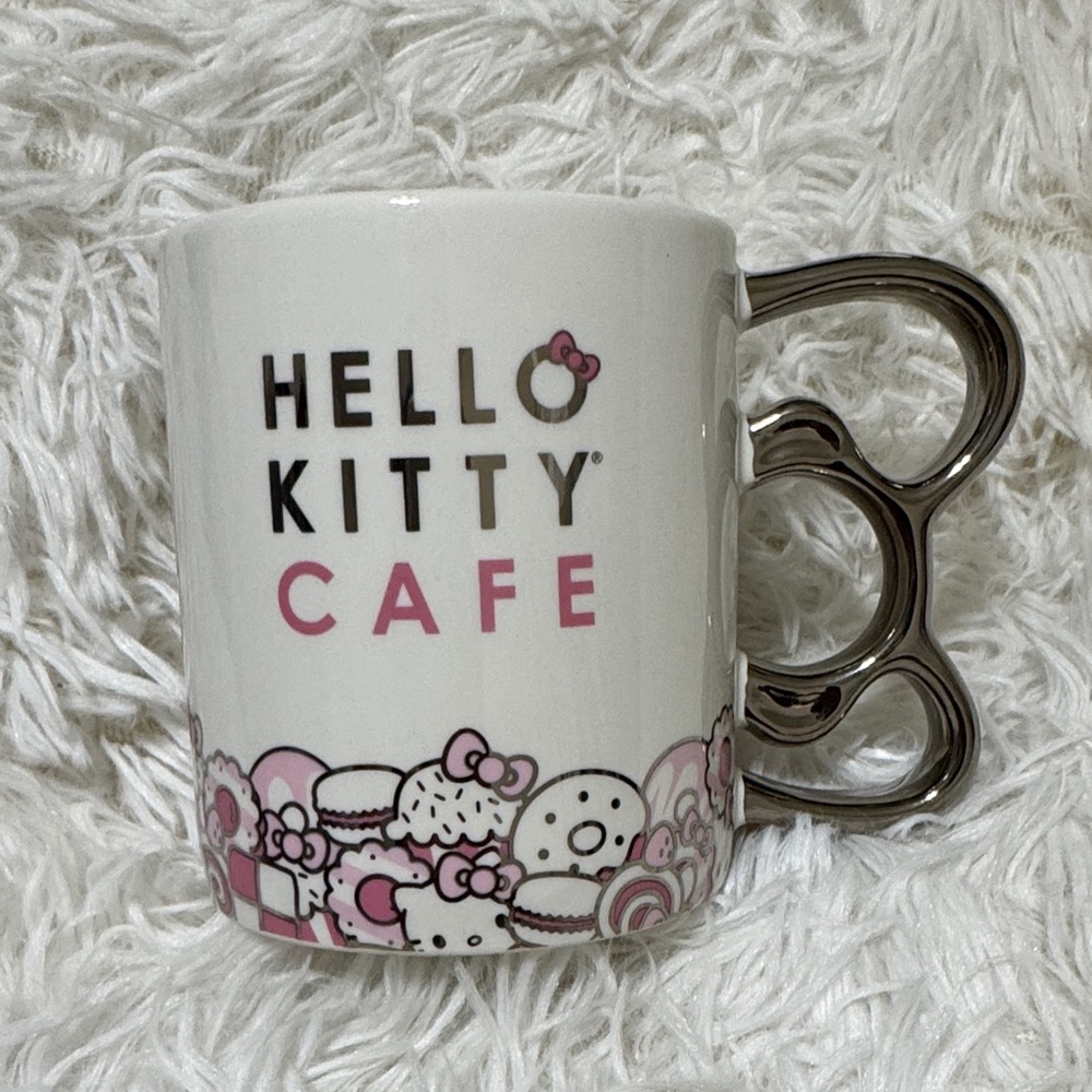 🐱NEW! Hello Kitty Cafe Silver Bow Handle Limited Edition Mug